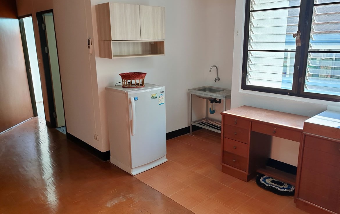 Chiang Mai condo for sale @ Sritana Condominium