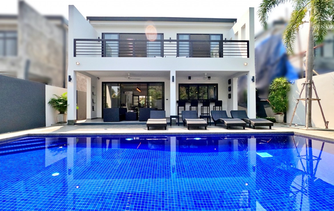 New house with pool for sale in Chiang Mai